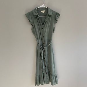 Sage green button up, collared, tie front dress, NWOT, never worn, size M